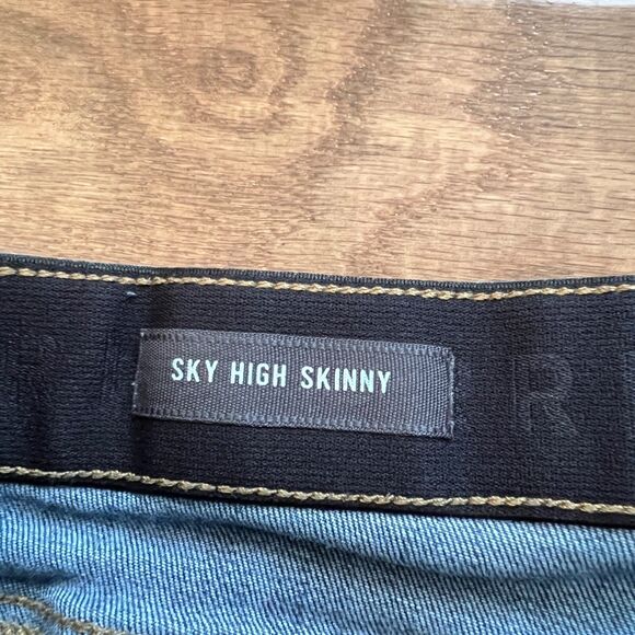 Torrid Premium Jeans Women's Size 20R Sky High Skinny Dark Wash - Picture 4 of 9